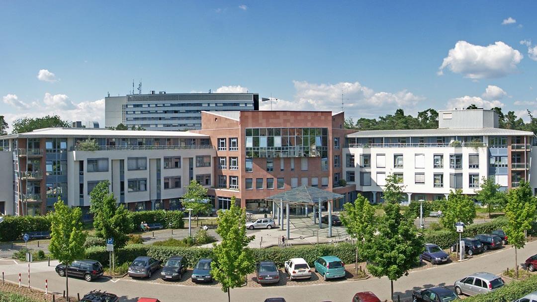 Saarland University Women’s Hospital and the Center for Child and Youth Medicine